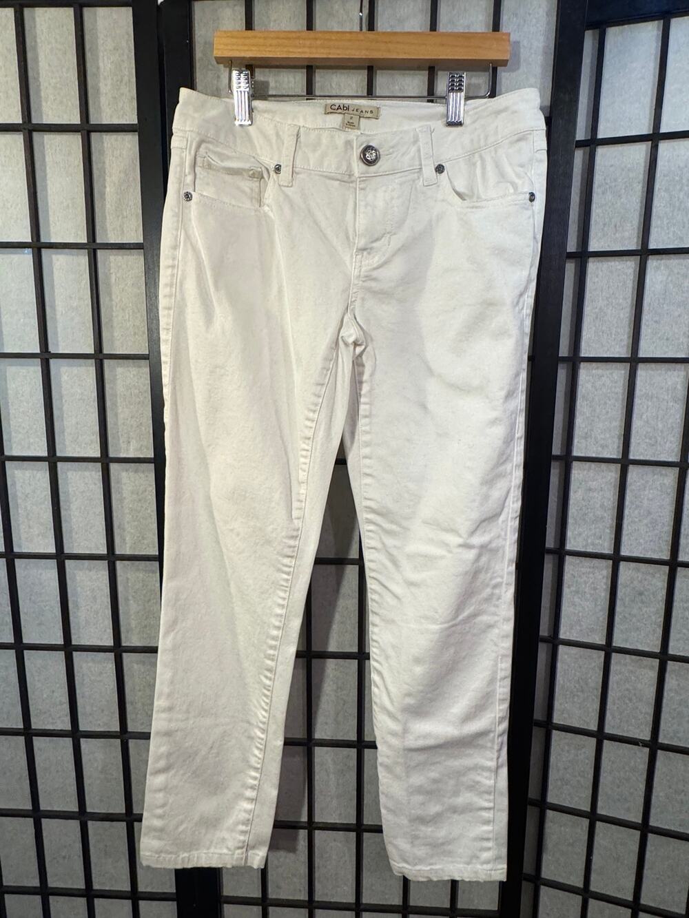 Cabi Jeans Women's White Denim Straight Leg Pants Size 2
